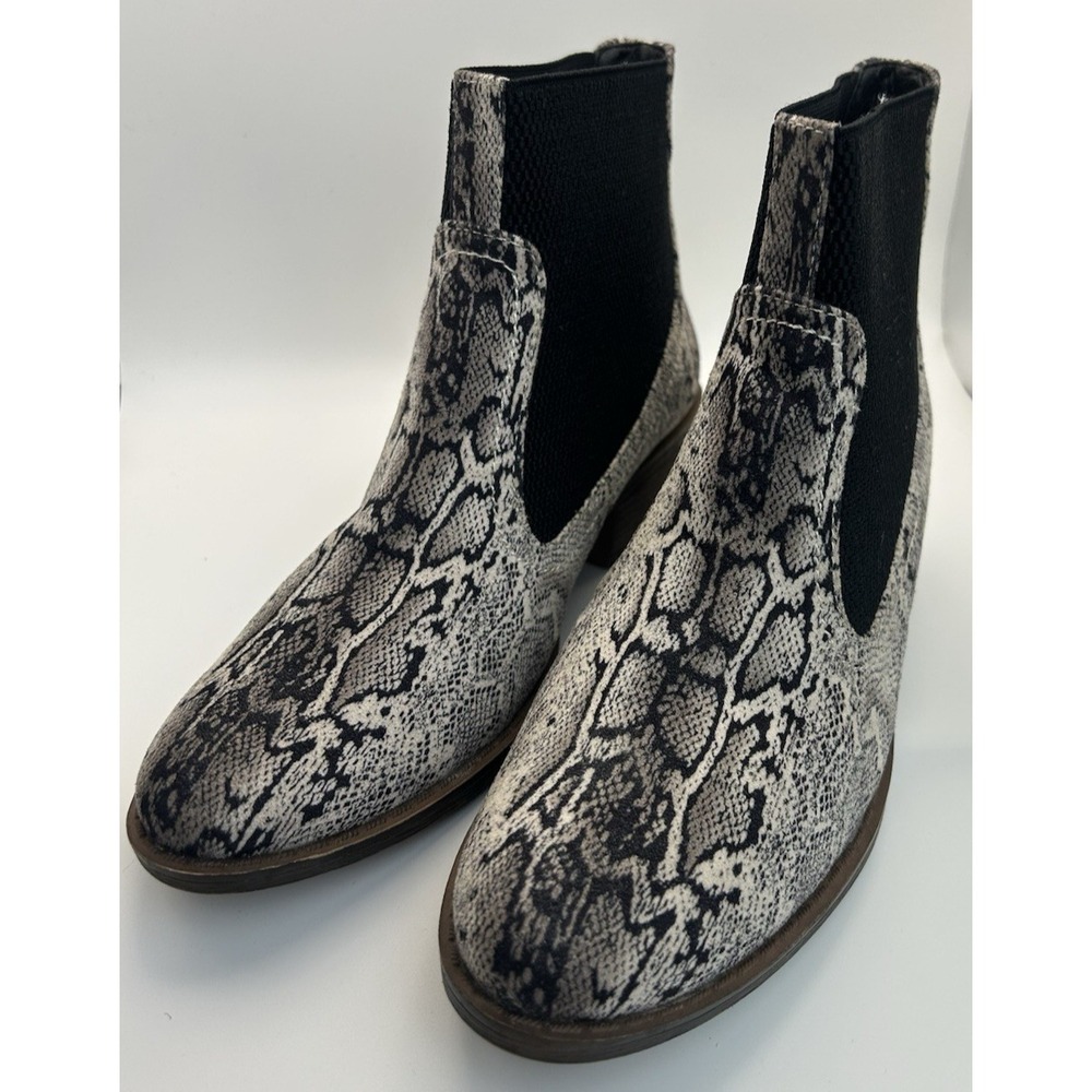 Boutique by‎ Corkys Women's Snake Print Ankle Boot Size 9 Grunge